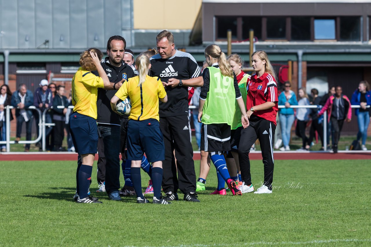 Bild 392 - wBJ SV Henstedt Ulzburg - Hamburger SV : Ergebnis: 0:2